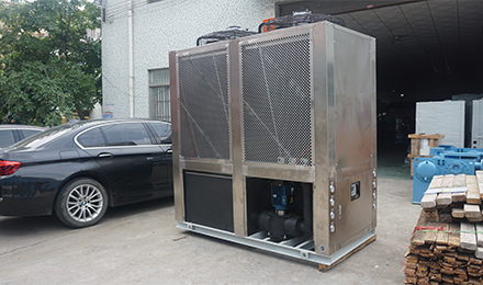 冷水機(jī)壓縮機(jī)出現(xiàn)結(jié)冰現(xiàn)象該如何進(jìn)行解決？